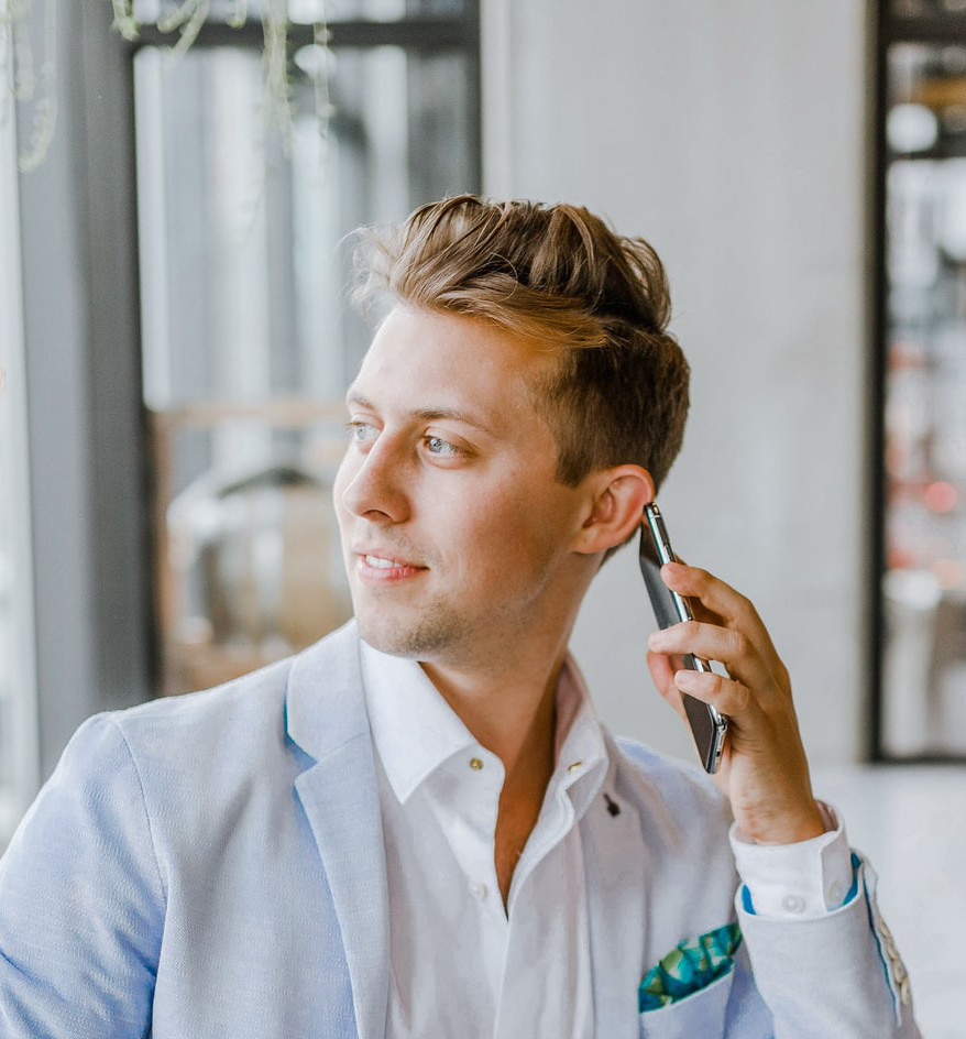 (text not found: contactBlockImageAlt)